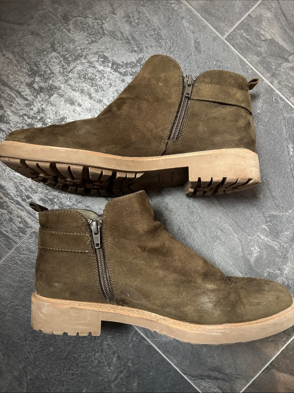 Esprit Olive / Brown Suede Chelsea Boots with Side Buckle